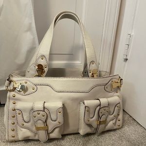 MICHAEL KORS WHITE AND GOLD LEATHER SHOULDER BAG